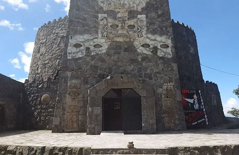 Museo Templo del Sol del pintor Ortega Maila