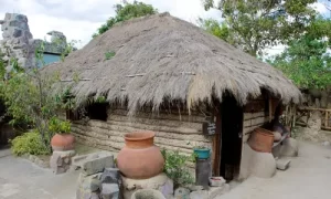 Mitad del Mundo Museo de Sitio Intiñán