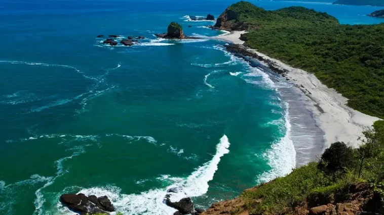 Parque Nacional Machalilla Manabí Ecuador Feriados 2024