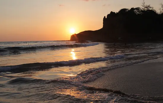 Playa de Montañita Santa Elena Ecuador - Carnaval 2025