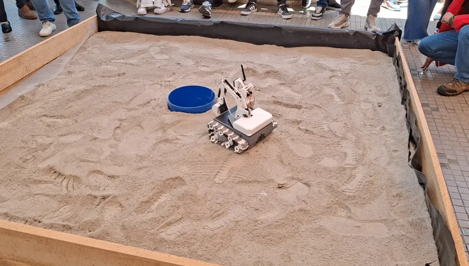Concurso Universidad San Francisco Rover EPN