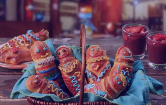Colada morada y guaguas de pan en Feriado de Noviembre de 2026